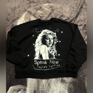 Taylor Swift Black 'Speak Now' Graphic Crewneck Sweatshirt